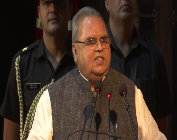 Governor Satya Pal Malik speaking at an event in Srinagar on Wednesday. Photo/ANI
