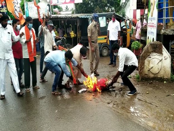 An effigy of Andhra Pradesh Civil Supplies minister Kodali Sri Venkateshwara Rao was burned by BJP workers in the state. 