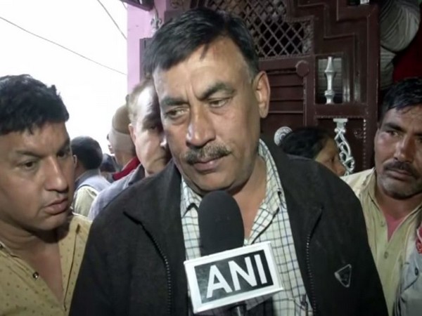 Father of Intelligence Bureau Officer Ankit Sharma while speaking to ANI (Photo/ANI)