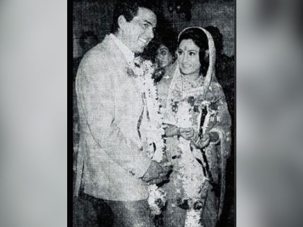 Dharmendra, Jaya Bachchan (Image Source: Twitter)