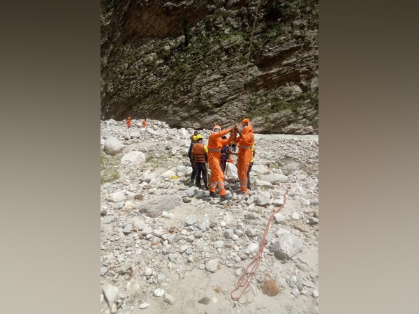 Rescue operation underway at Joshimath in Uttarakhand. (Photo/ANI)