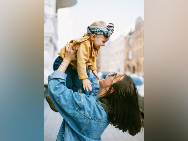 
    Study uncovers language in which babies prefer to talk
    