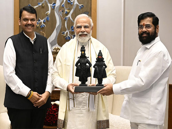 Maharashtra Deputy CM Devendra Fadnavis, Prime Minister Narendra Modi, Maharashtra CM Eknath Shinde