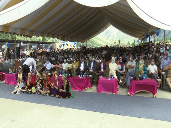 Several people participated in the Gurez festival in Jammu and Kashmir (Photo/ANI)