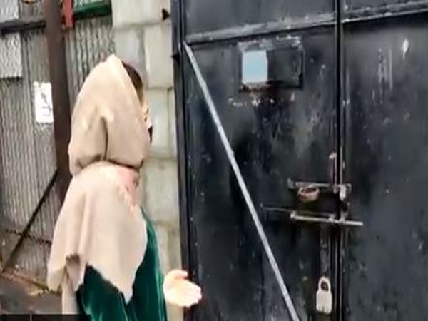 PDP chief Mehbooba Mufti inside her Gupkar residence (Photo/Twitter)