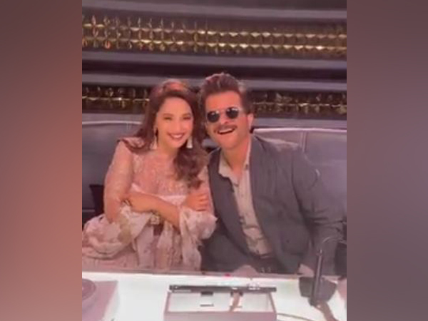 Madhuri Dixit, Anil Kapoor (Image Source: Twitter)