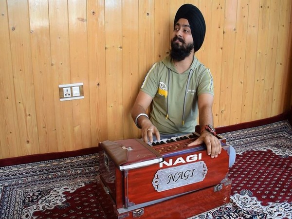 Harikishan Singh Sanam has emerged as a musical sensation in Jammu and Kashmir's Pulwama (Photo/ANI)