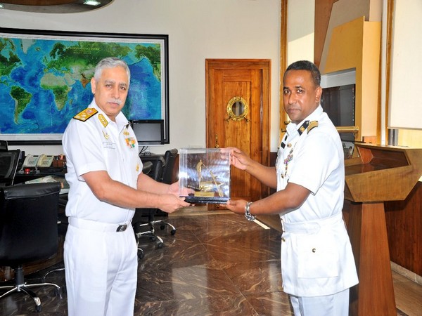 Visual of Commanding Officer of Bangladesh Navy Ship BNS Prottoy Captain Ahamed Amin Abdullah meeting Vice Admiral RB Pandit CoS Western Naval Command