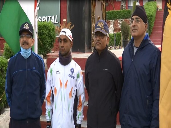 Velu P, athlete of the Indian Army (in white)