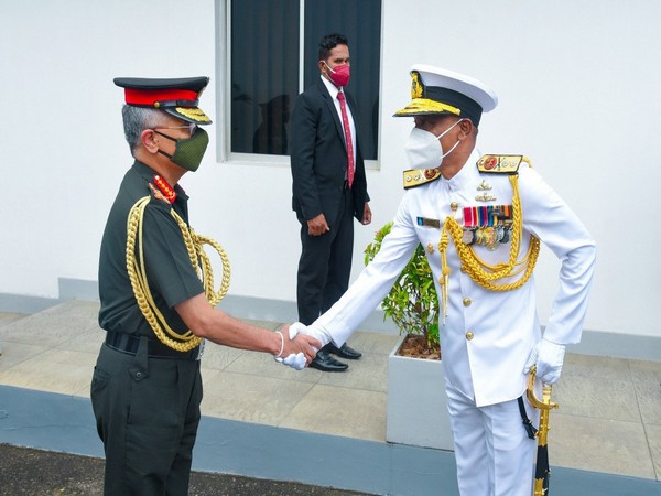 General MM Naravane visits headquarters of Sri Lankan Navy. (Photo Credit: Twitter)