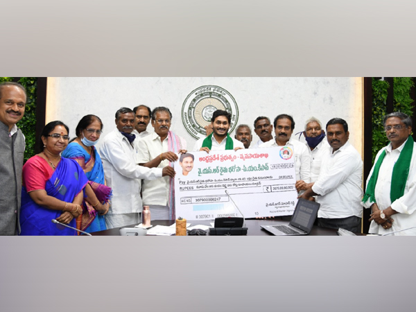 Andhra Pradesh CM YS Jagan Mohan Reddy releases Rs 2,800 crores for Rythu Bharosa-PM Kisan. Photo/ANI