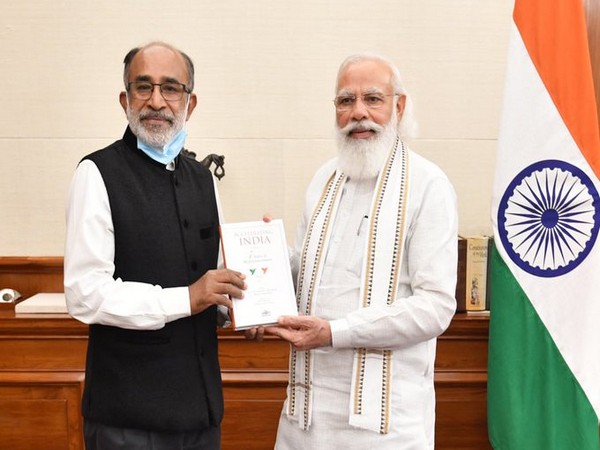 PM Modi lauds efforts of former tourism minister KJ Alphons (Photo/Twitter)