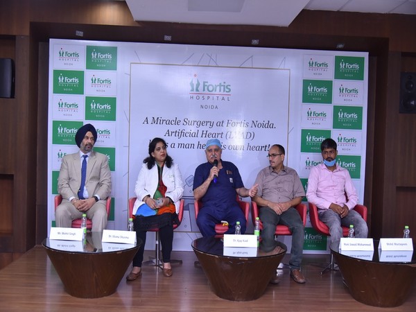Dr Ajay Kaul, Chairperson, Fortis Heart and Vascular Institute, Noida (centre) with Hani Jawad Mohammed the patient from Iraq (second from right)