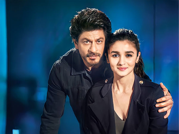 Alia Bhatt and Shah Rukh Khan (Image source: Instagram)