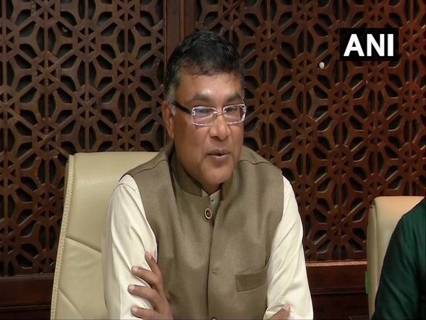 Shailendra Kumar, CEO, J&K at press conference in Srinagar on Thursday