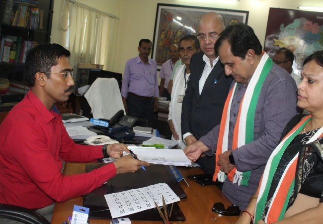 Former AICC spokesperson filing his nomination from Madhubani in Bihar on Tuesday Photo/ANI.