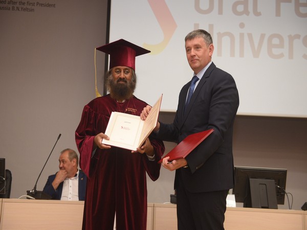 Sri Sri Ravi Shankar getting honorary doctorate by the Ural Federal University on Thursday. Photo/ANI