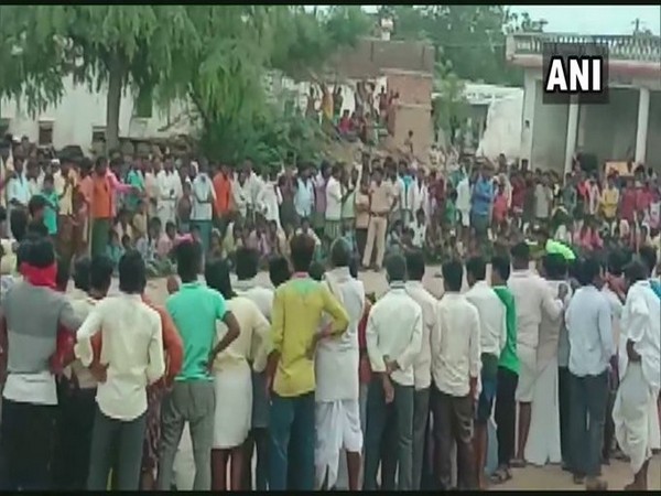 Crowd in Muddebihal town of Bijapur district, Karnataka