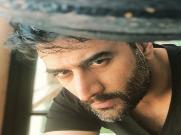 Bollywood music composer Shekhar Ravjiani (pic Twitter)