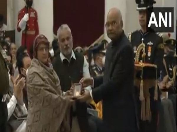 J-K SPO Ashiq Hussain Malik conferred with Shaurya Chakra posthumously (Photo/ANI)