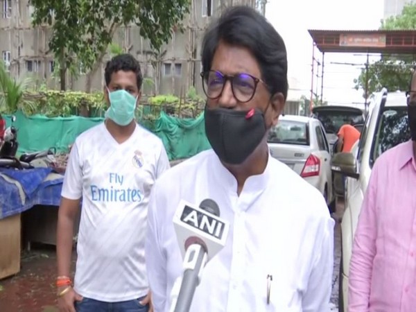 Shiv Sena MP Arvind Sawant speaks to ANI in Mumbai [Photo/ANI]