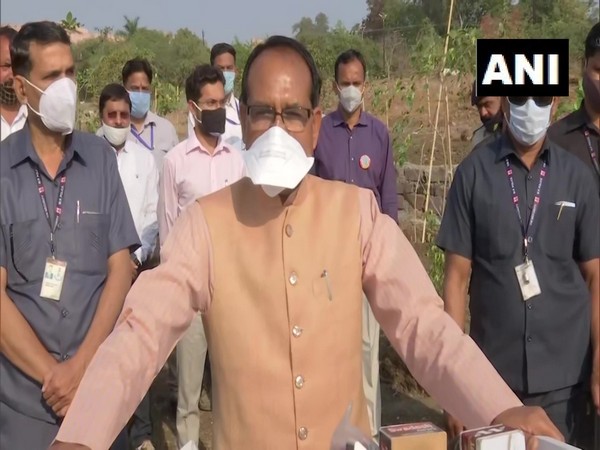 Madhya Pradesh Chief Minister Shivraj Singh Chouhan interacting with media on Monday. (Photo/ANI)