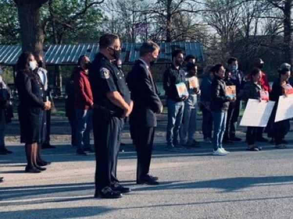 Indianapolis Metropolitan Police Department (IMPD) on Saturday (local time) held a prayer vigil for victims of the FedEx shooting.