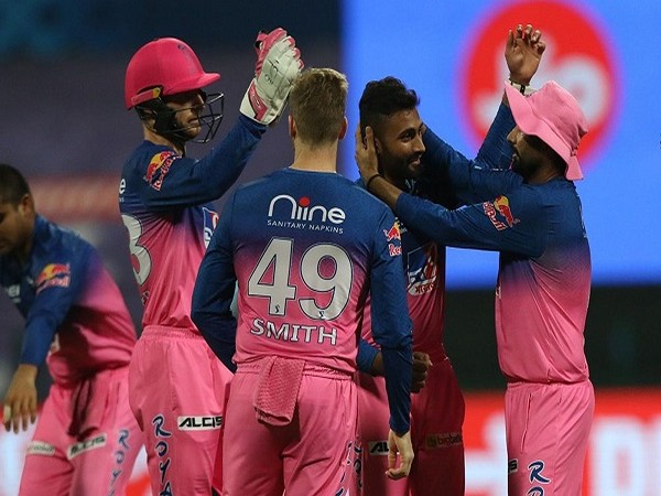 Shreyas Gopal of Rajasthan Royals celebrates the wicket of Mumbai Indians skipper Rohit Sharma (Image: BCCI/IPL) 