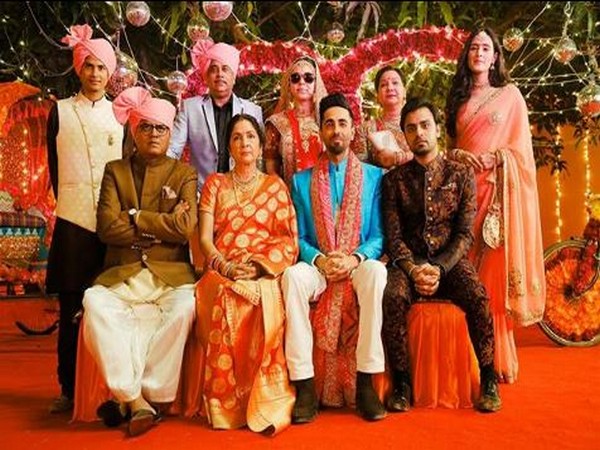 Ayushmann Khurrana with the cast of 'Shubh Mangal Zyada Saavdhan' (Image Source: Instagram)