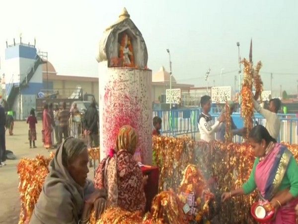 Special arrangements made as lakhs of devotees will take holy dip in river Ganga during Ganga Sagar Mela [Photo/ANI]