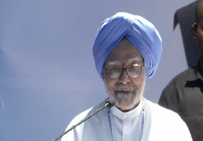 Former Prime Minister Manmohan Singh speaking at an event to mark the 75th birth anniversary of Rajiv Gandhi in New Delhi on Tuesday.