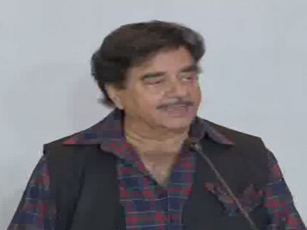 Shatrughan Sinha addressing a press conference in Patna on Thursday. Photo/ANI