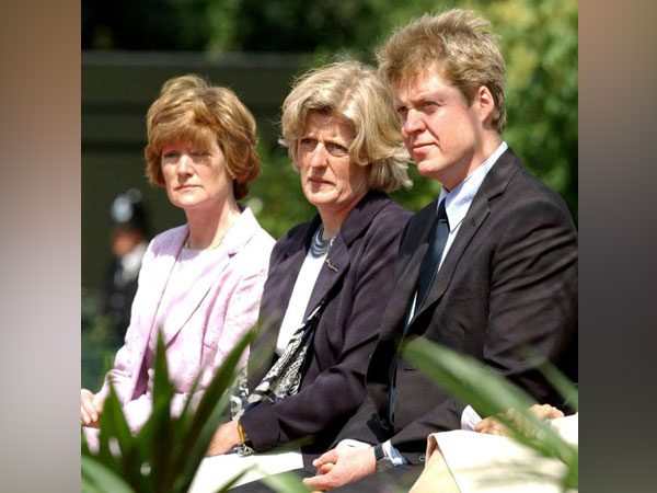 Lady Sarah McCorquodale, Lady Jane Fellowes and Earl Spencer  