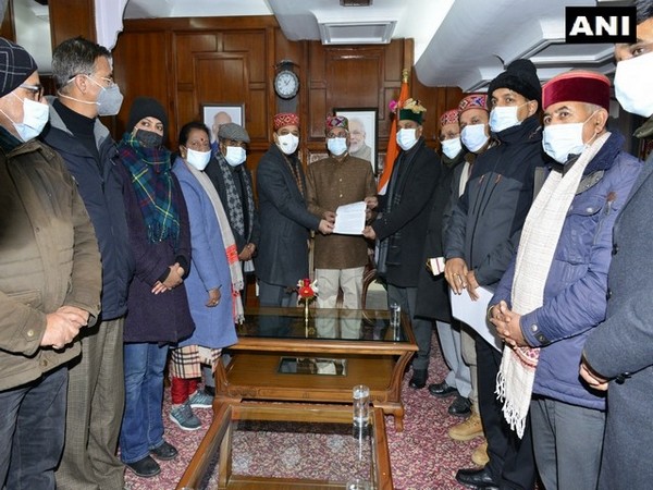 Himachal Pradesh BJP delegation at Rav Bhavan (Photo/ANI)