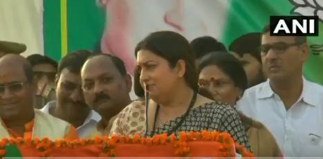 Union Minister Smriti Irani addressing a pubolic rally in Kanpur