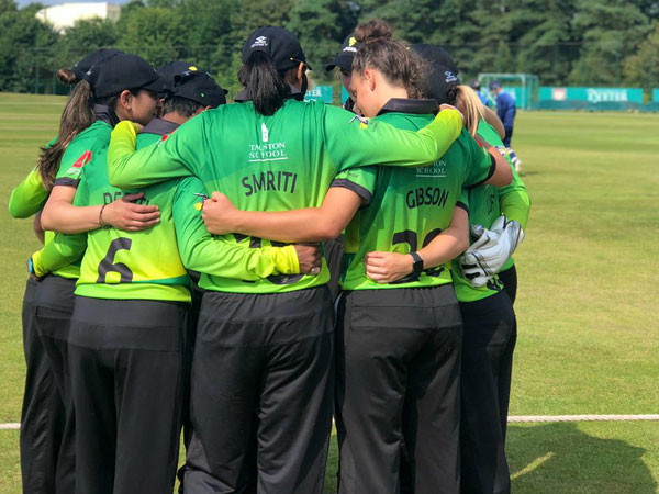 Smriti Mandhana with her Western Storm teammates (Photo/Western Storm Twitter)