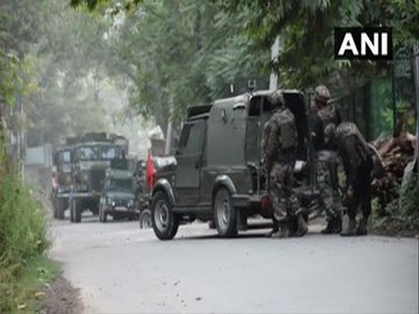 Visual from the encounter site in Pulwama.