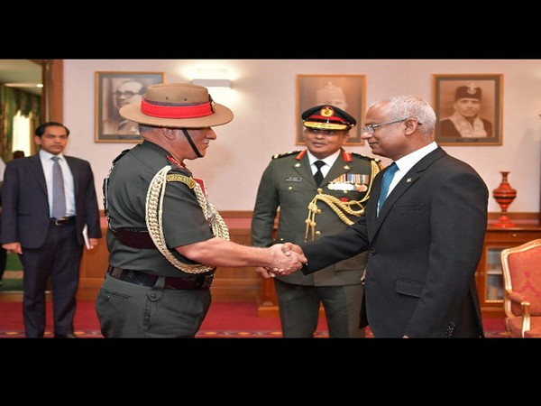 Indian Army Chief Gen. Bipin Rawat with Maldivian President Ibrahim Solih in Maldives