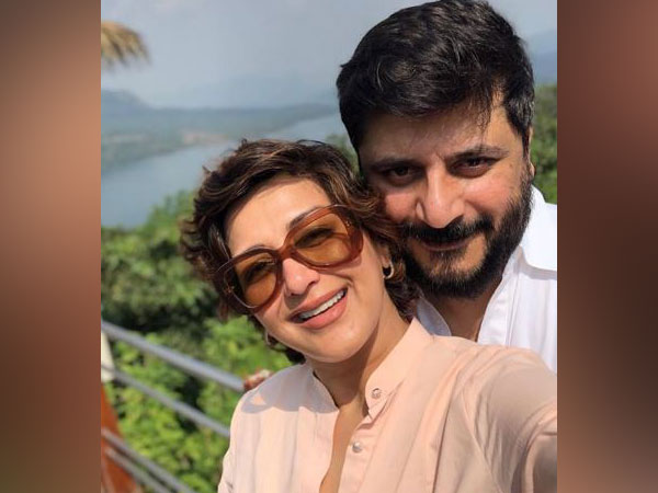Sonali Bendre and Goldie Behl (Picture Courtesy: Instagram)