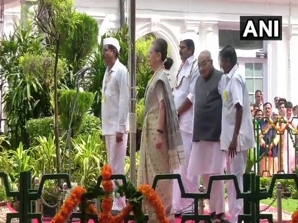 Interim Congress President Sonia Gandhi hoisted national flag at the party office on Thursday. Photo/ANI