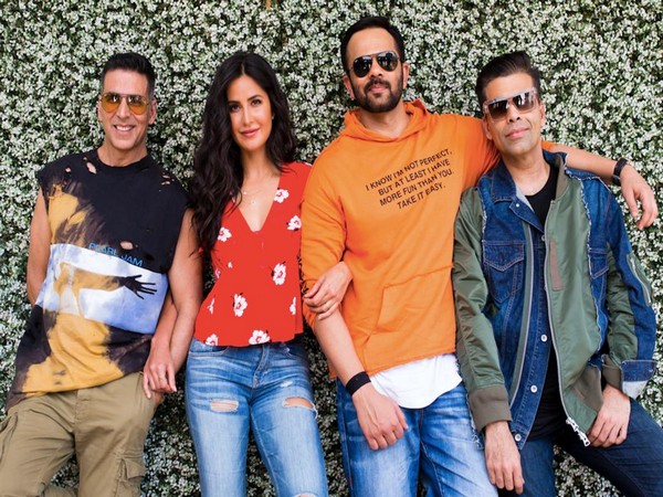 Akshay Kumar, Katrina Kaif, Rohit Shetty, Karan Johar (picture: Twitter)