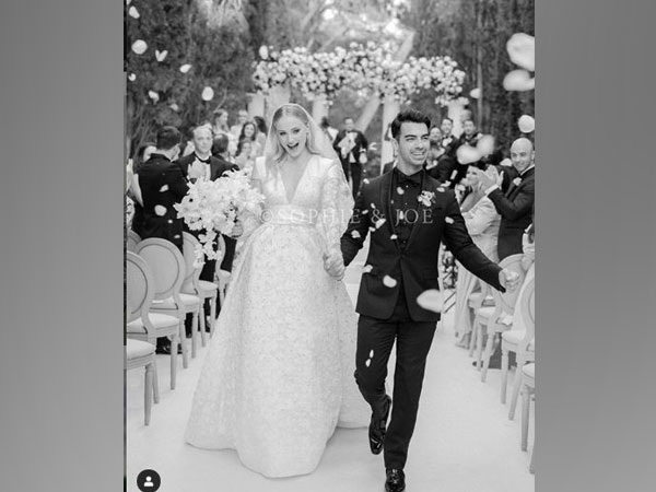 Sophie Turner and Joe Jonas (Image courtesy: Instagram) 