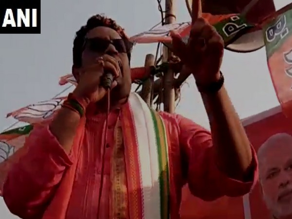 Soumitra Khan speaking at gathering in Basirhat in West Bengal on Sunday. Photo/ANI