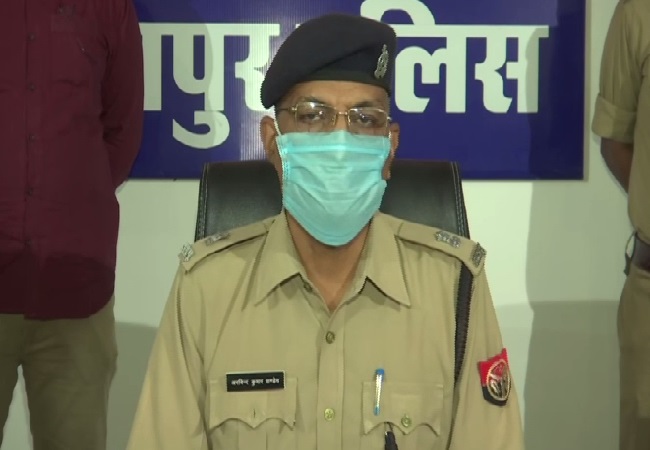 Superintendent of Police (SP) Arvind Kumar Pandey speaking to media on Wednesday. 