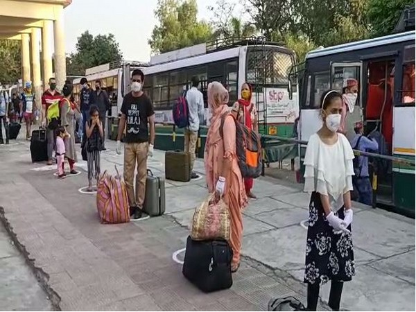 A visual of passengers who arrived at Pathankot. 