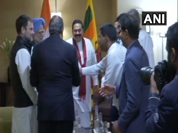 Sri Lankan PM Mahinda Rajapaksa with Manmohan Singh, Rahul Gandhi and Anand Sharma in Delhi on Friday
