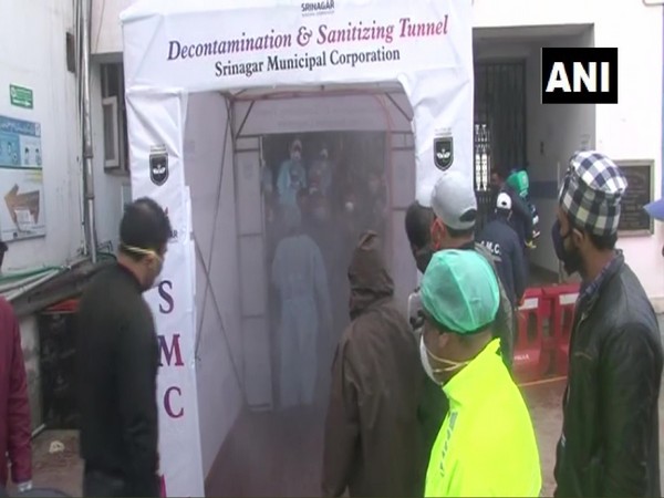 Decontamination and sanitising tunnel installed by Srinagar Municipal Corporation (SMC)