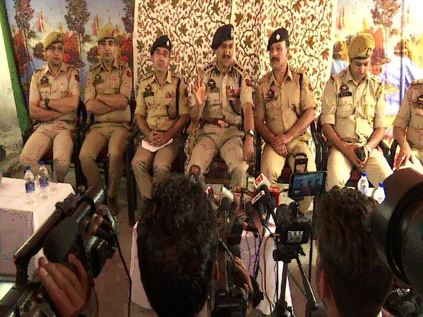 SSP Haseeb Mughal addressing reporters in Srinagar on Saturday. Photo/ANI   