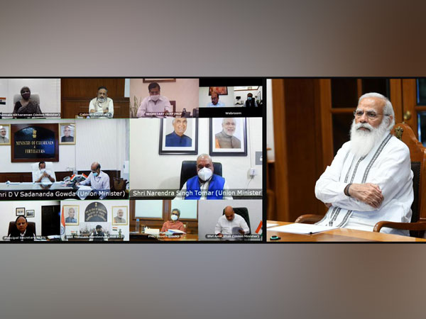 PM Modi (extreme right) holding a meeting on fertiliser prices on Wednesday (ANI).