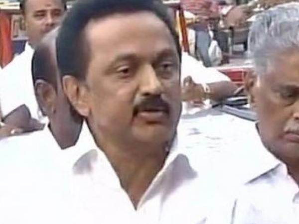 Stalin meets TN Governor to demand strong front in Assembly
